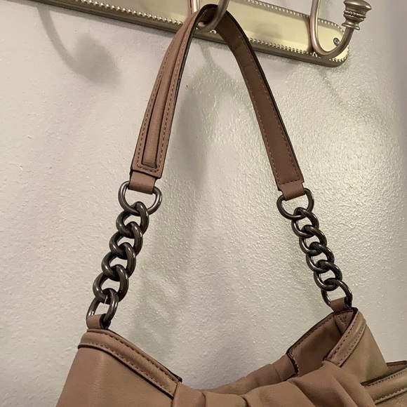 Simply Vera Vera Wang Shoulder Bag - Picture 3 of 14